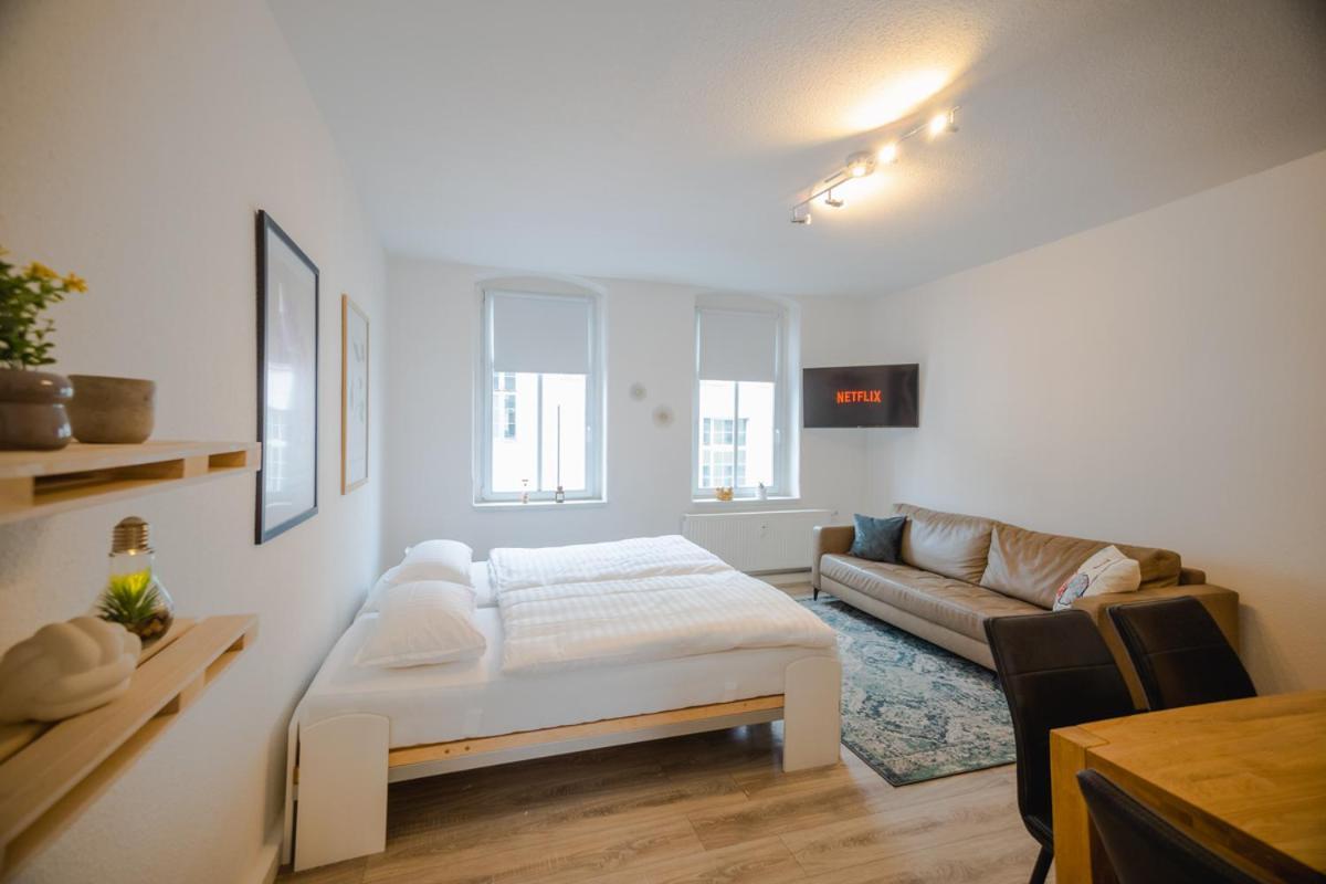 Ferienwohnung Laura In Gera Fuer Bis Zu 4 Personen - Neu Renoviert Ngoại thất bức ảnh