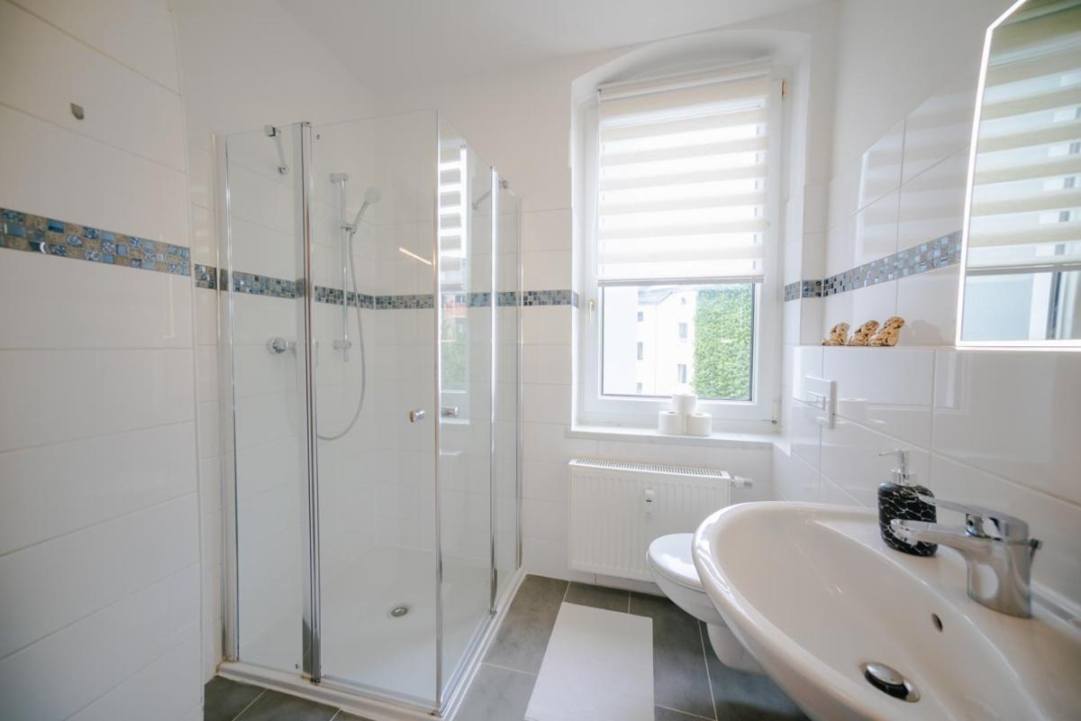 Ferienwohnung Laura In Gera Fuer Bis Zu 4 Personen - Neu Renoviert Ngoại thất bức ảnh